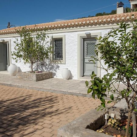 Traditional Guest House Grandma Vitsa In Ermioni Bagian luar foto