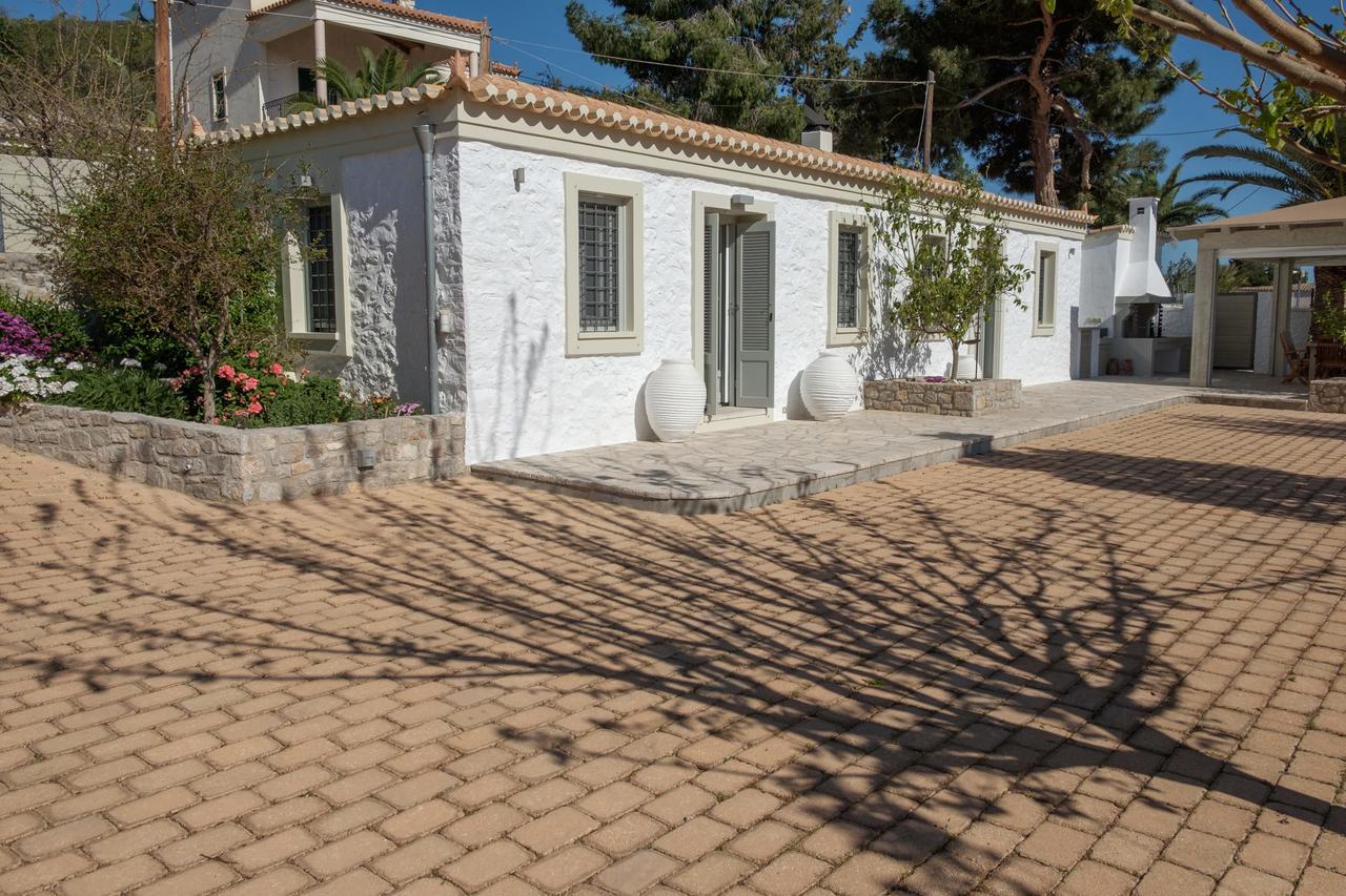 Traditional Guest House Grandma Vitsa In Ermioni Bagian luar foto